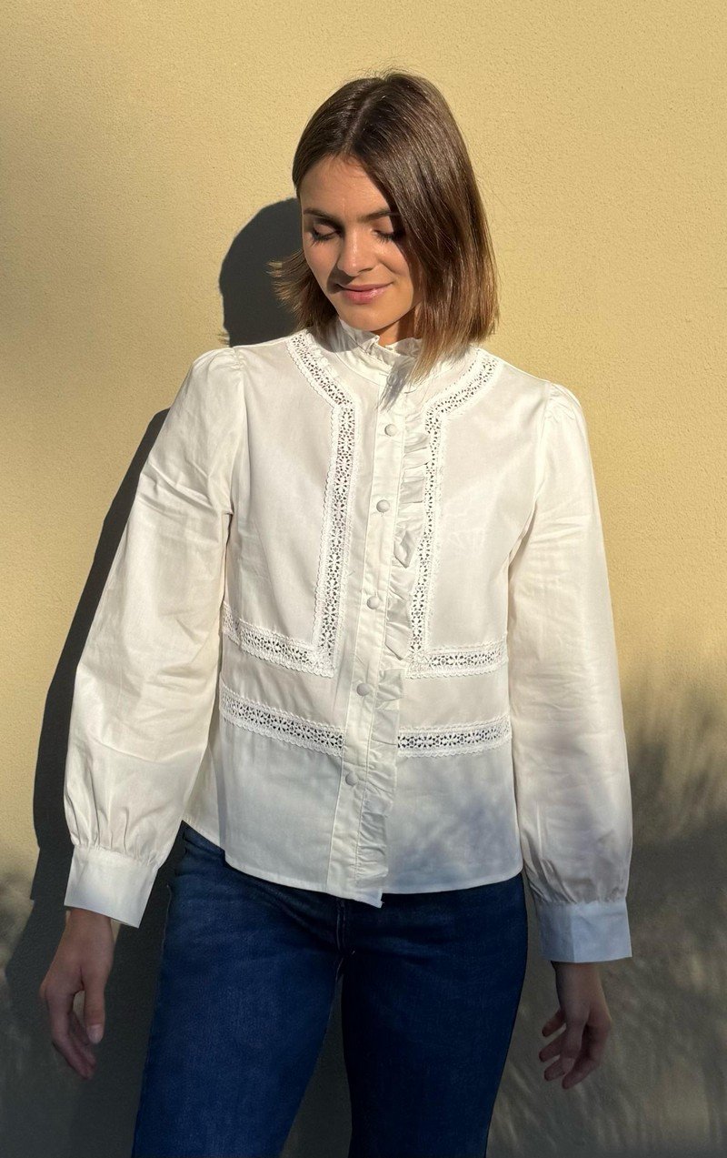 WhatsApp Image 2025-06-10 at 12.26.43 (1) BLUSA BLANCA