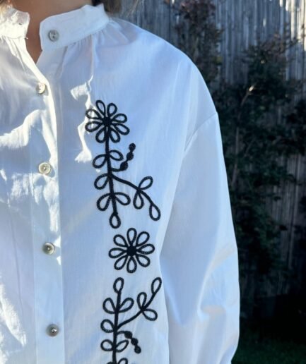 Blusa Blanca Bordada